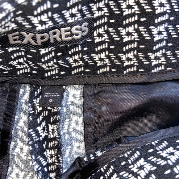 Express. Express shorts. Express shorts size 0. - Picture 4 of 5